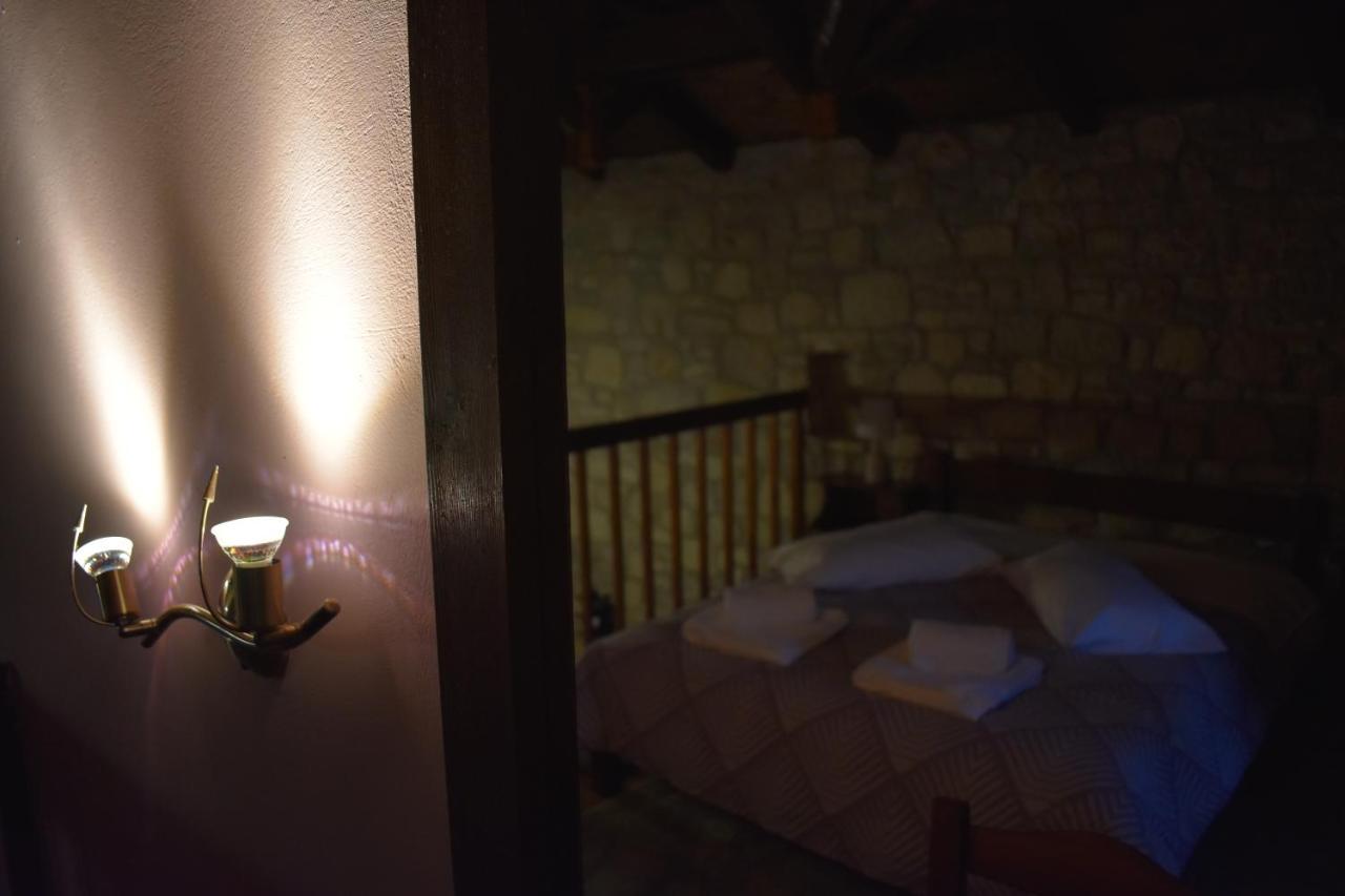 Saint George Hotell Kalavryta Exteriör bild