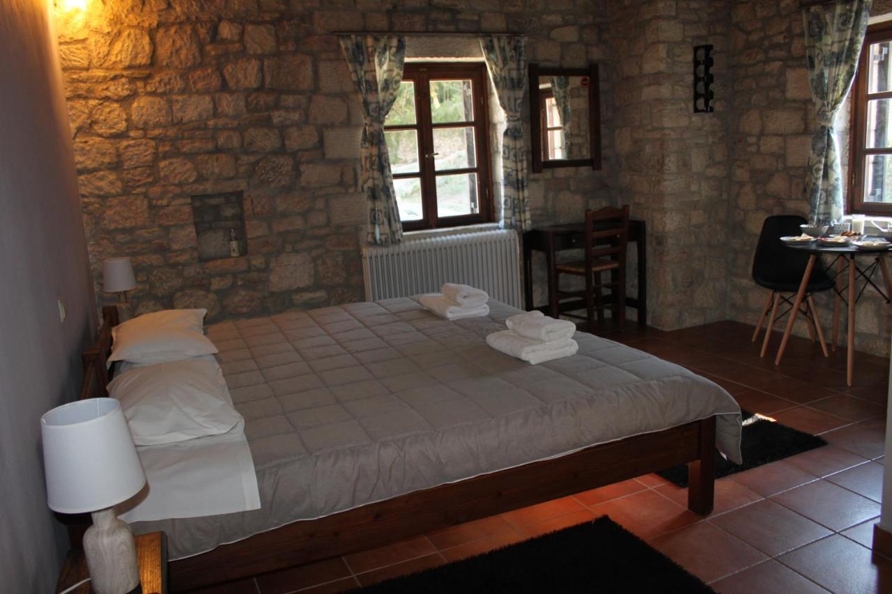 Saint George Hotell Kalavryta Exteriör bild