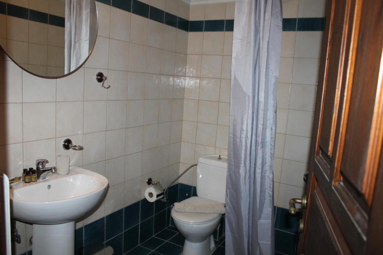 Saint George Hotell Kalavryta Exteriör bild