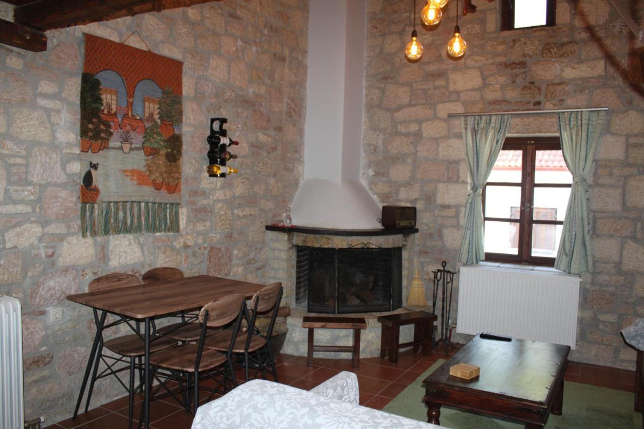 Saint George Hotell Kalavryta Exteriör bild